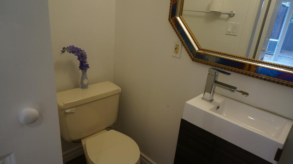 Margie Townhome Suites Toronto Buitenkant foto