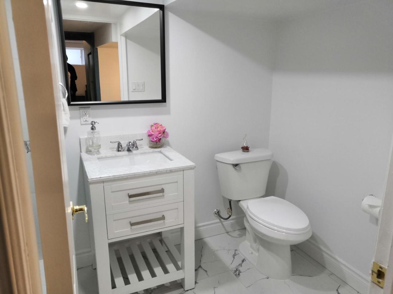 Margie Townhome Suites Toronto Buitenkant foto